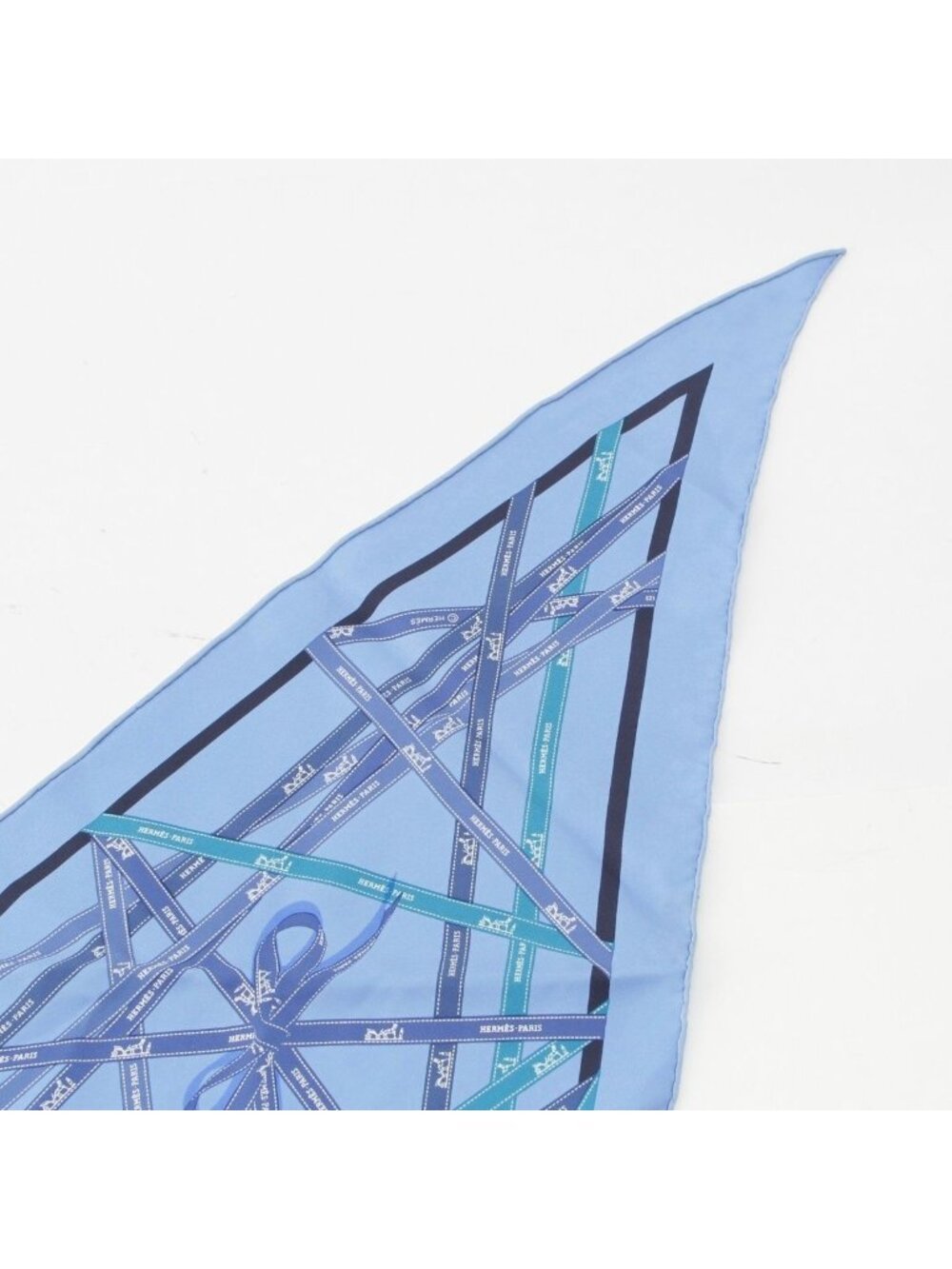 Hermes Pointe Bolduc Triangle Silk Scarf Blue - Picture 4 of 7